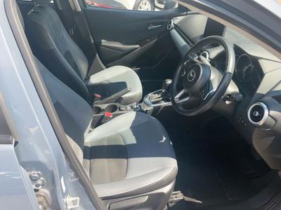 Mazda Mazda2 Photo 13