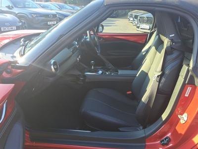 Mazda MX-5 Photo 23