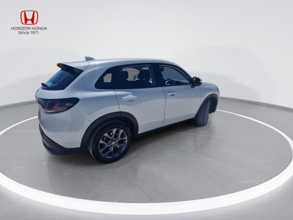 Honda ZR-V Photo 8
