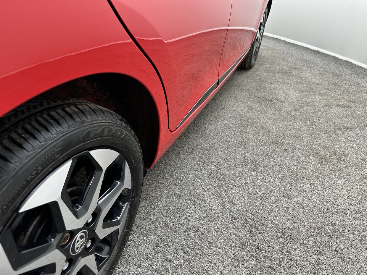 Toyota AYGO Photo 21