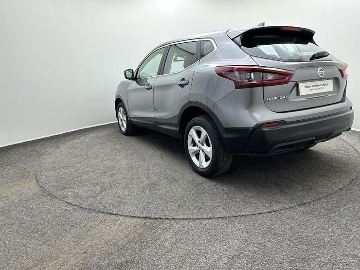 Nissan QASHQAI Photo spincar-2fc49a607356cf54e873f6992cdbd3fb1c370a36.jpg
