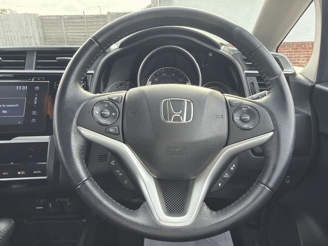 Honda Jazz Photo spincar-300dd06de71646b842093721a00477215526dc5f.jpg