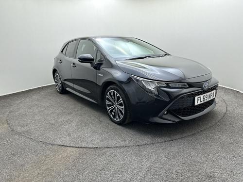 Used 2019 Toyota Corolla Design Vvt-I Hev Eclipse Black Met at Aylesbury Motor Group