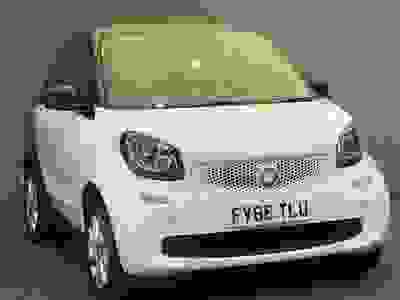 Used 2016 SMART FORTWO 1.0T 71 Bhp Passion TWINAMIC (NQ) White at Eddie Wright Car Supermarket