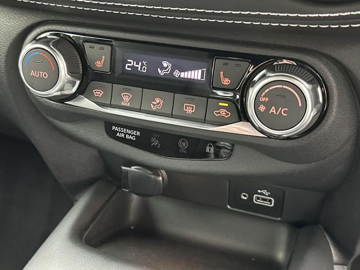 Nissan JUKE Photo spincar-32eaa27874541a8de726cdb9b562a13f6fca8e66.jpg