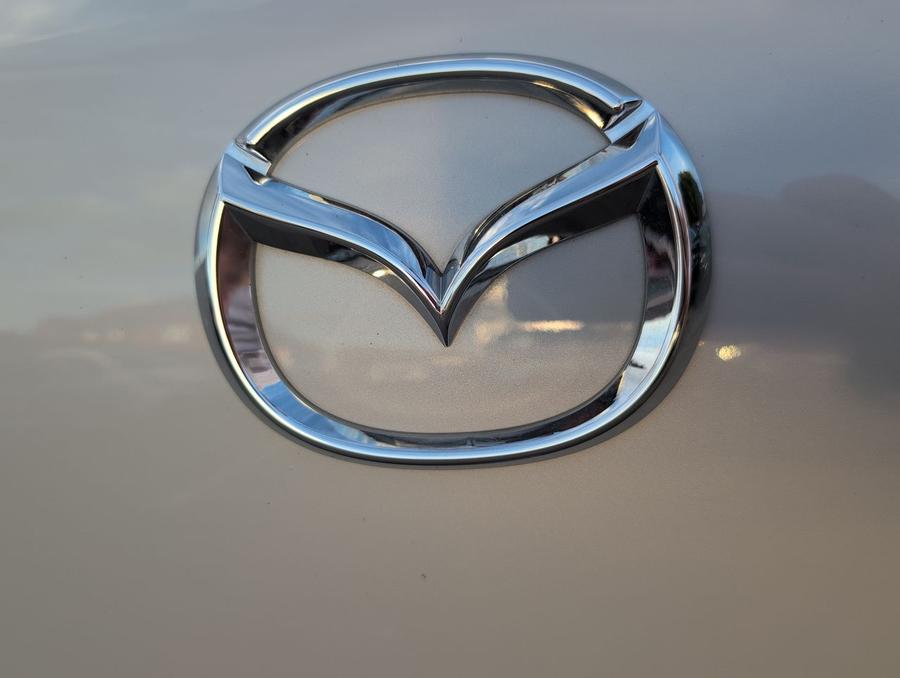 Mazda MX-30 Photo spincar-3325ccb67905570256bcb3e94382f4d16241099d.jpg
