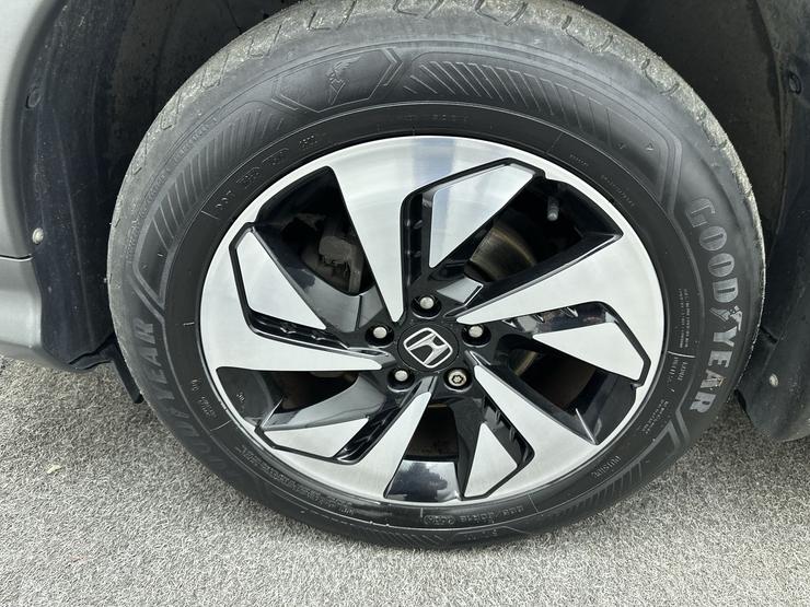 Honda CR-V Photo spincar-33471a95f7634f097a8fbd11bb357f2d78a67aa6.jpg