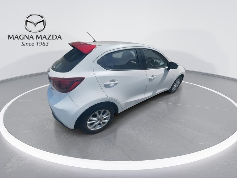 Mazda Mazda2 Photo spincar-3417021310e70bb5682d2dfb0204e4ae02f1dd4c.jpg
