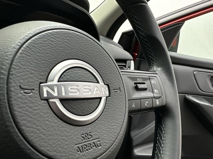 Nissan QASHQAI Photo spincar-342c691b5a9d4decec933e827f42c53d5624be29.jpg