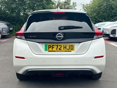 Nissan Leaf Photo 16
