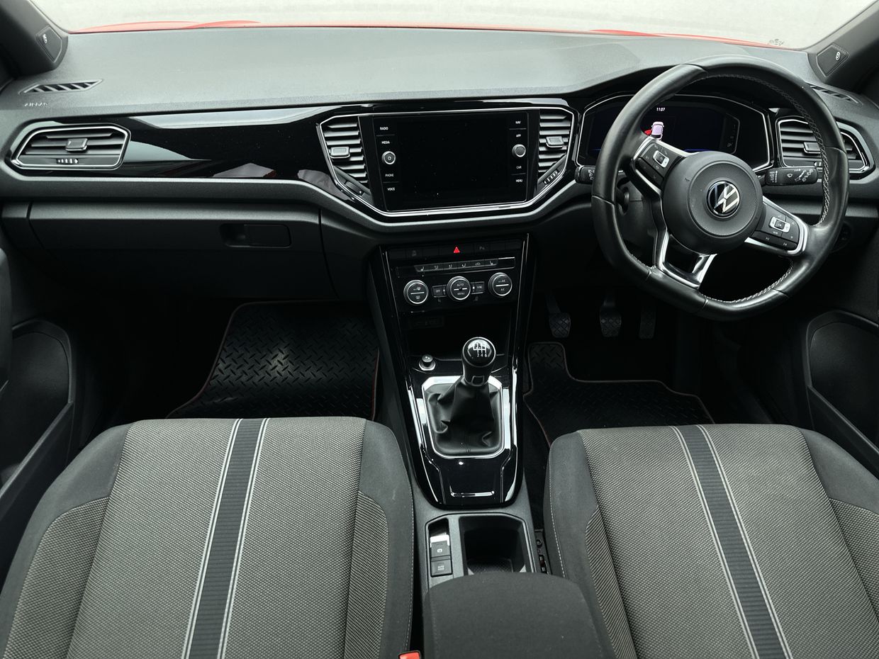 Volkswagen T-Roc Photo 14