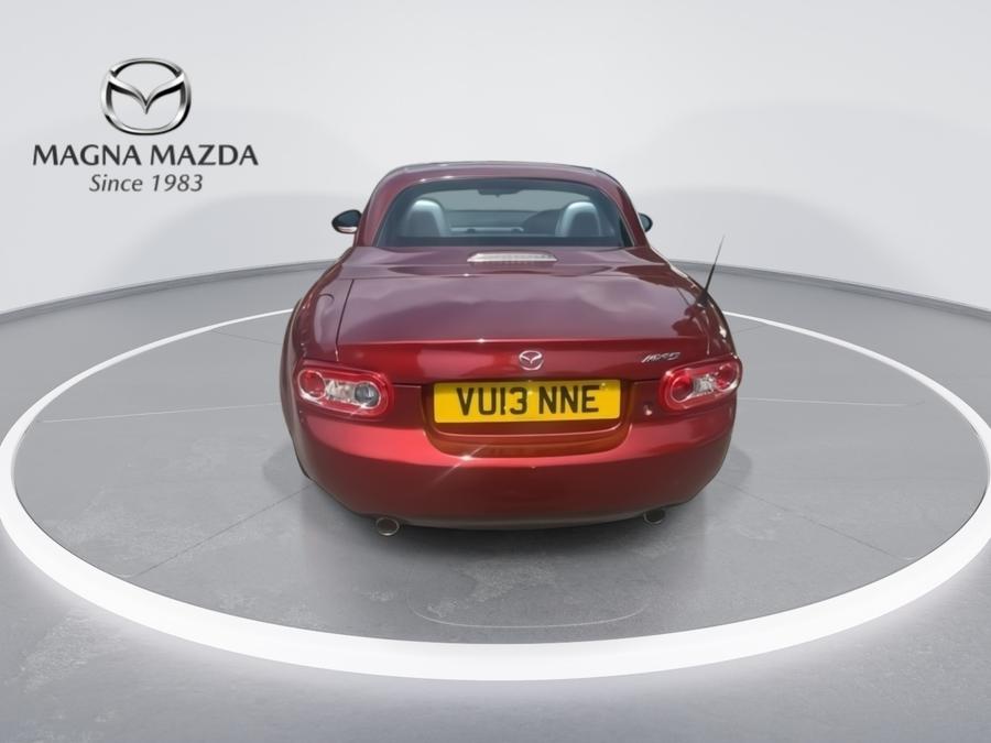 Mazda MX-5 Photo spincar-3585131df90781fe35af8e3df3bb584ec5fc0a8f.jpg