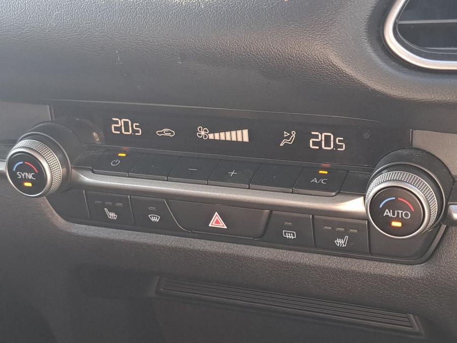 Mazda CX-30 Photo spincar-35aa4375ac476c60d2000b5bfefc9034c4986af8.jpg