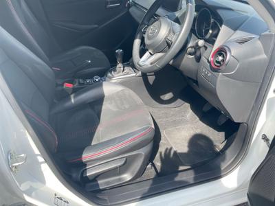 Mazda Mazda2 Photo 19