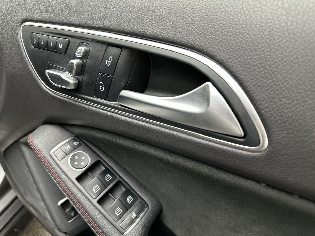 Mercedes-Benz Gla Photo 17