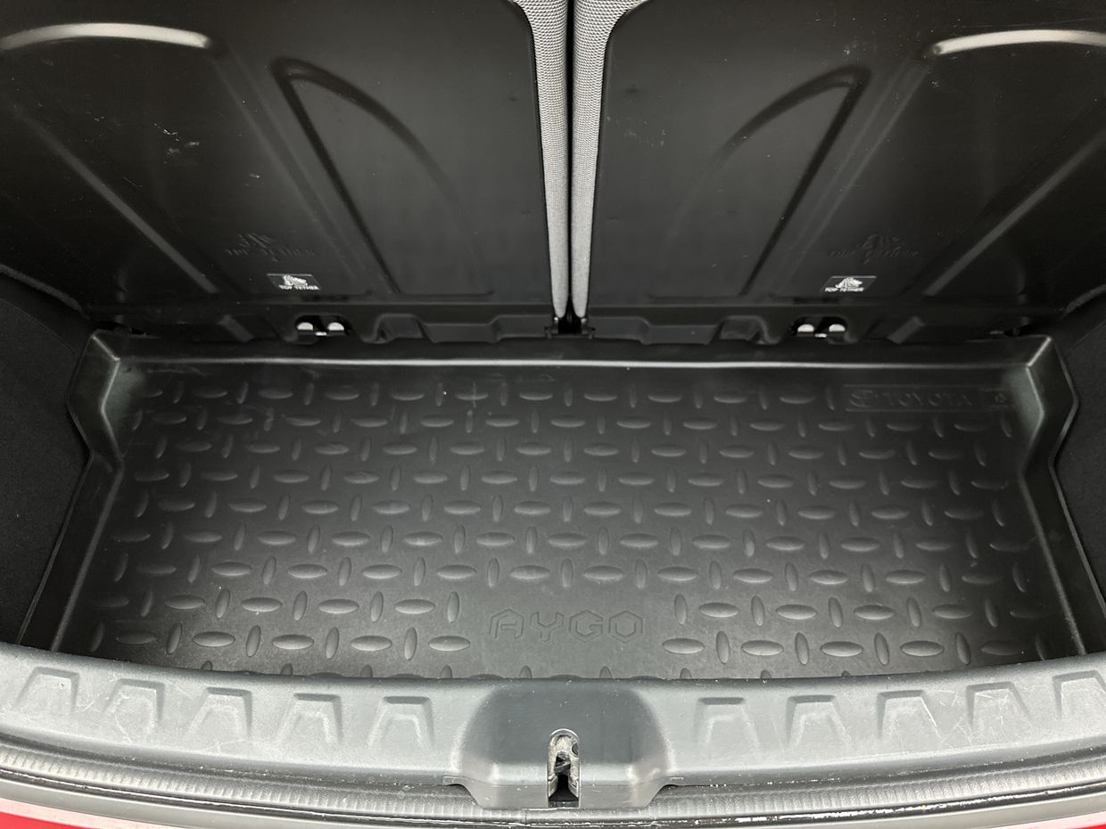 Toyota AYGO Photo 19