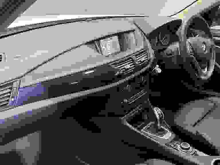 BMW X1 Photo spincar-37c09a97cd58dcc39a71d2333e2fc13fc17474a2.jpg