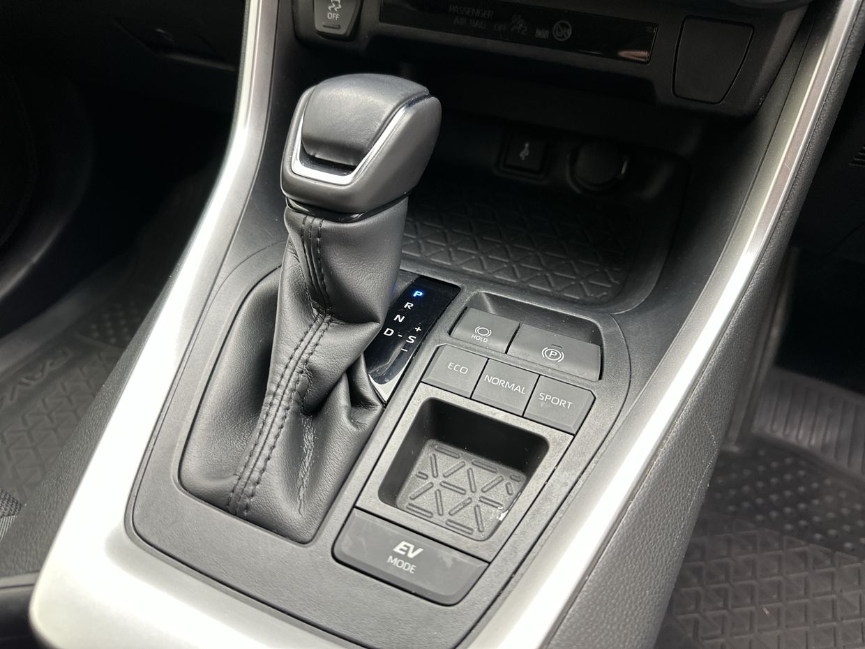 Toyota RAV4 Photo 26