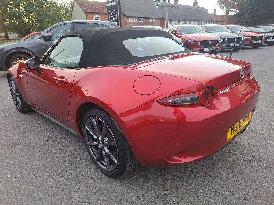 Mazda MX-5 Photo spincar-3861f4f2dfda200dba4f0c156ff25fa0464f522a.jpg