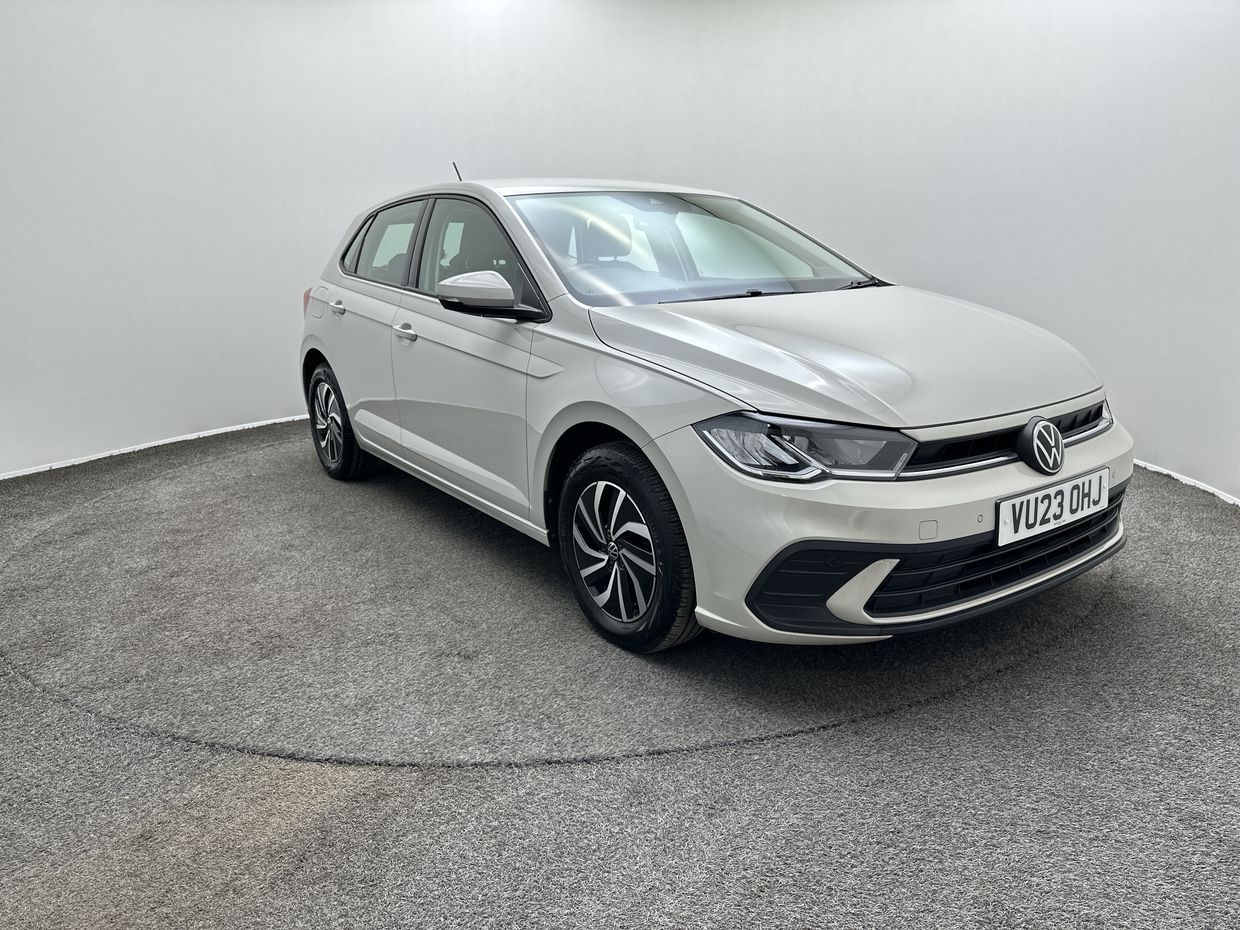 Volkswagen POLO Photo 1