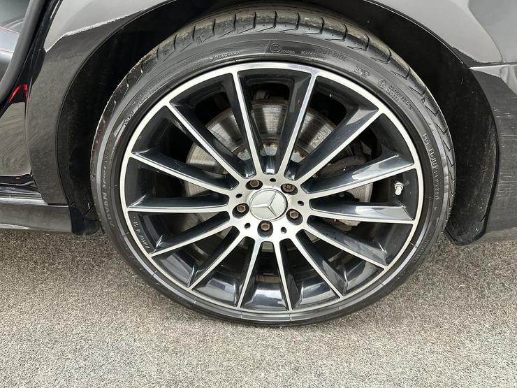 Mercedes-Benz E CLASS Photo spincar-38dd7a5b0f67fce0b9199d0345c371fac41ca269.jpg