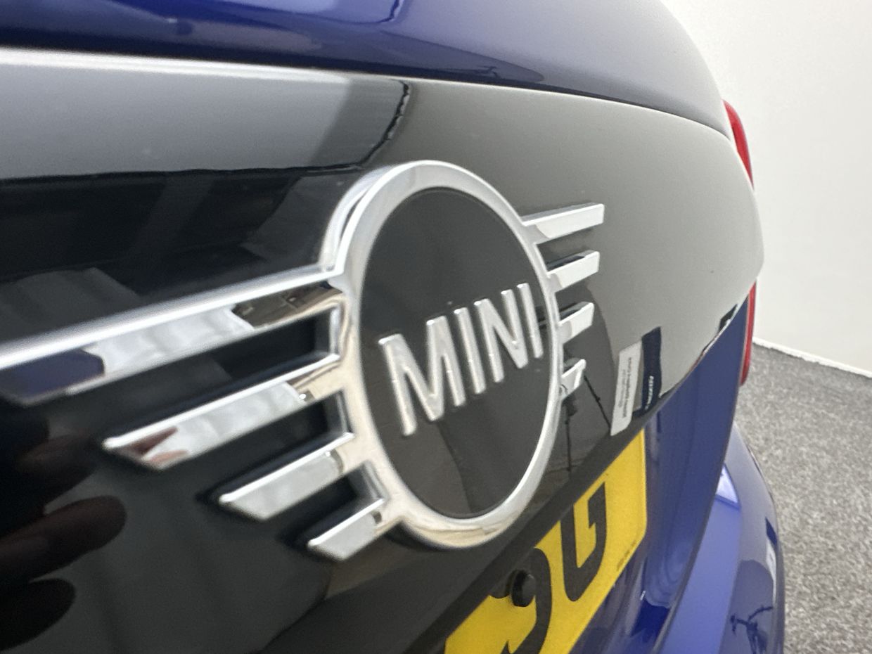 MINI Cooper Photo 21
