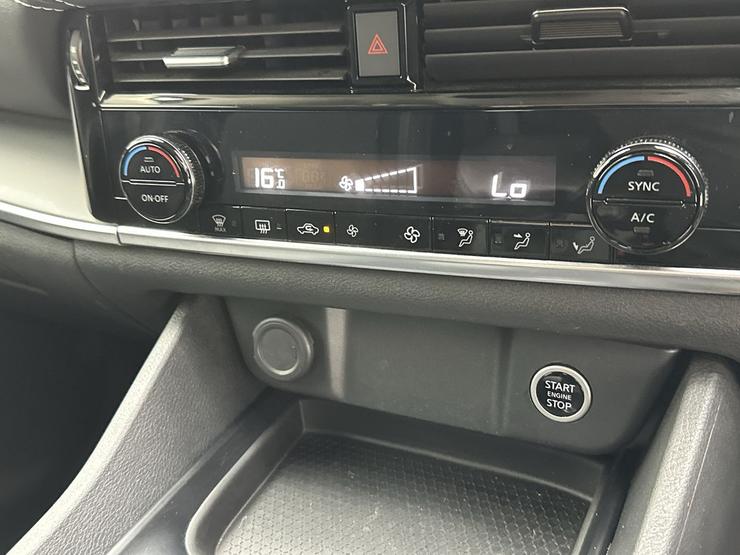 Nissan QASHQAI Photo spincar-39e07c86b6620cea33a382e9c8473bf229ae6552.jpg