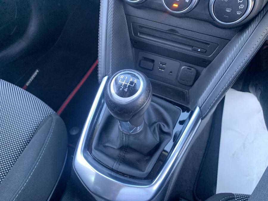 Mazda Mazda2 Photo spincar-3a6ba1bd1300687345d8a71e0c509f3d587c1c73.jpg