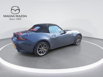Mazda MX-5 Photo 9