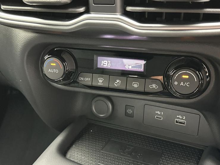 Nissan JUKE Photo spincar-3b40825267ab9eca23ef57ad769b7814e5f44173.jpg