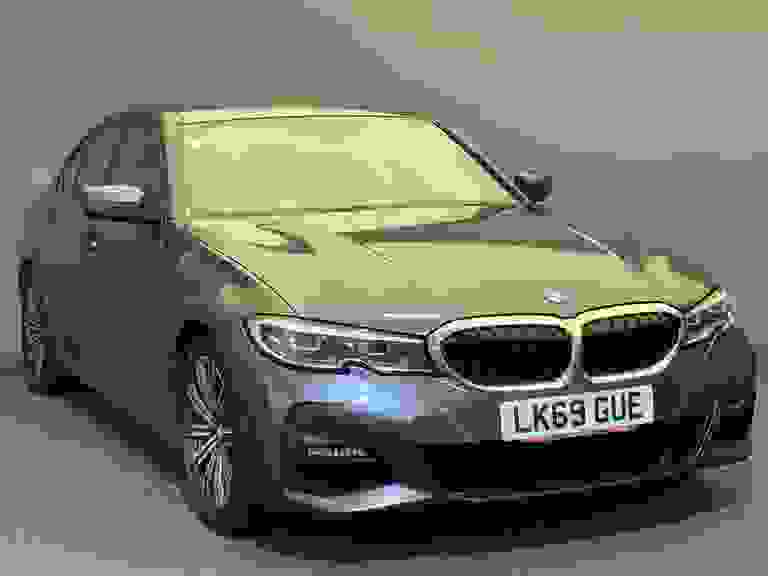 BMW 3 SERIES Photo spincar-3b8d40360025826420eec08d6e2f4905a94cf68e.jpg