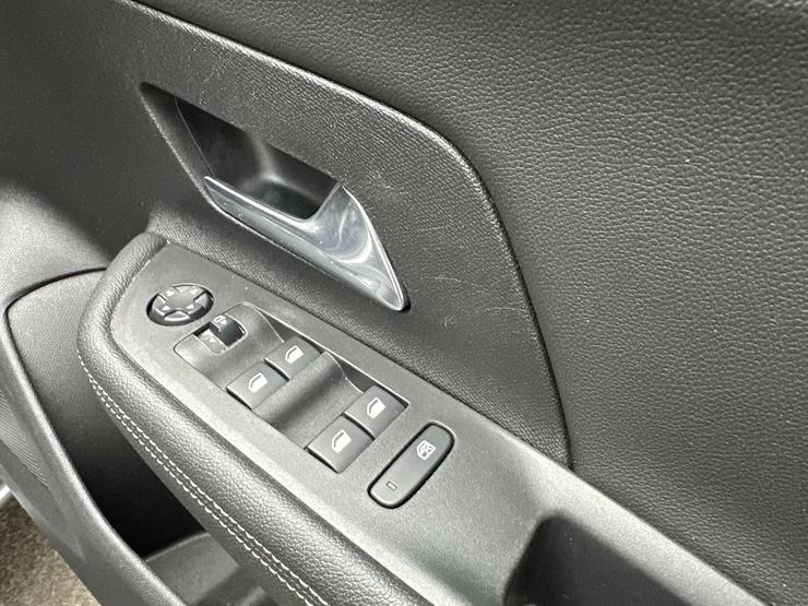 Vauxhall Mokka Photo spincar-3ce76e214d9196f1033769185a5b7afe45aba86e.jpg