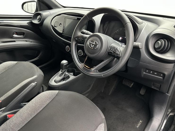 Toyota AYGO X Photo spincar-3d225fa45d47baec578607d05fe6f51d500c1410.jpg