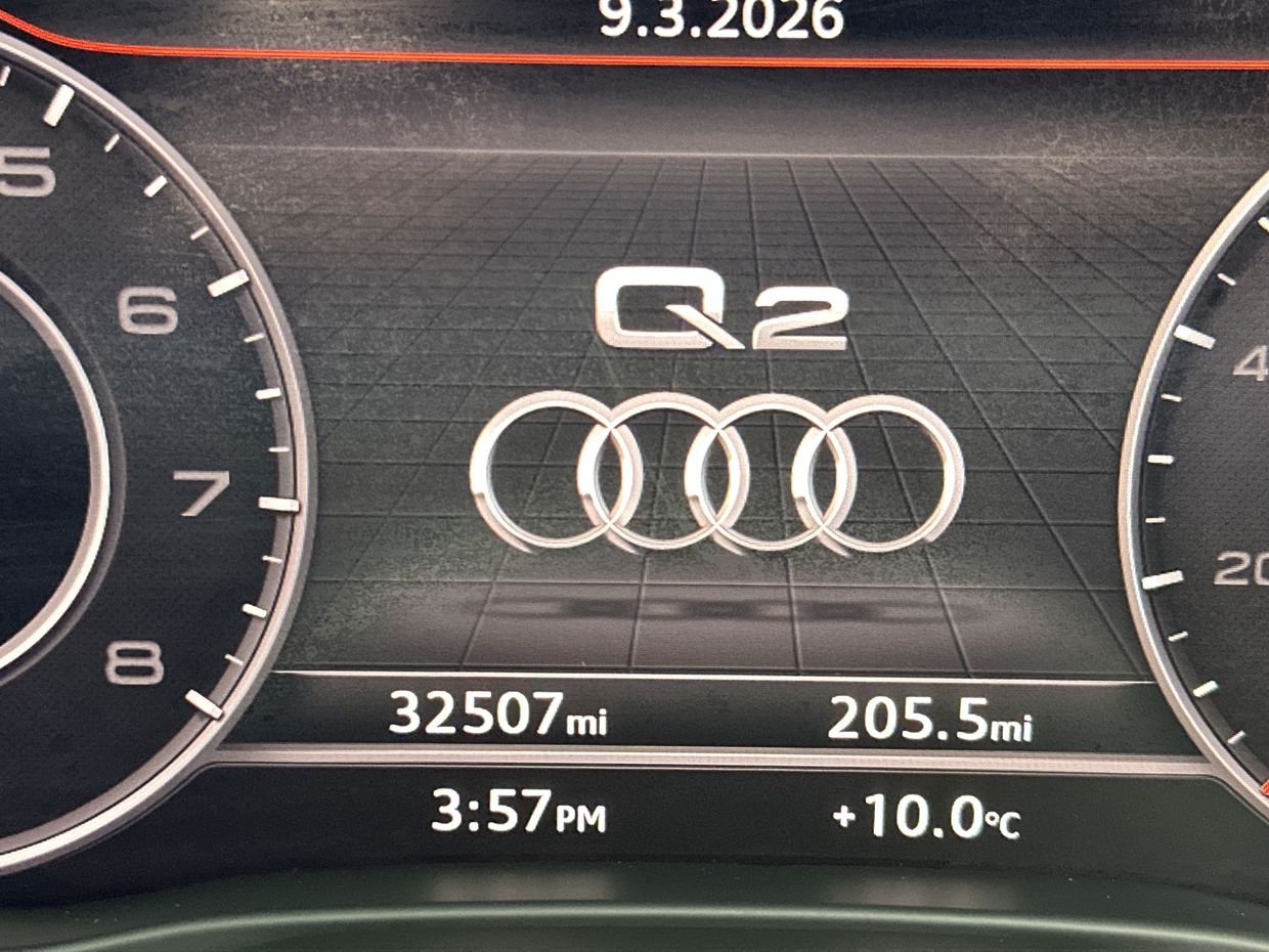 Audi Q2 Photo 9