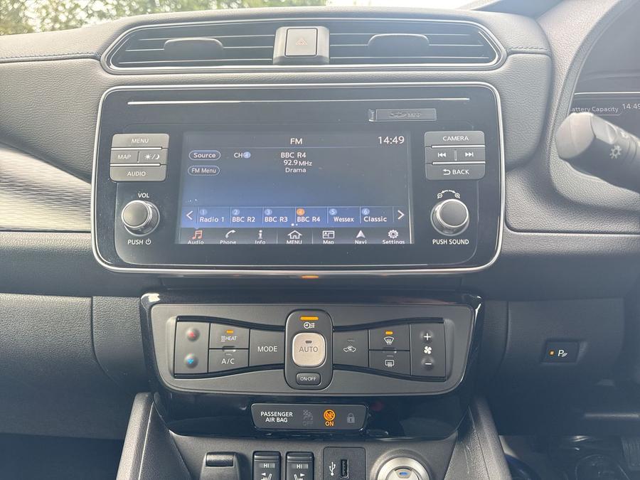 Nissan Leaf Photo spincar-3f35bbc914e5b83a98e021a14542b9d6a2071431.jpg