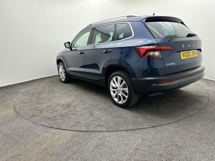 Skoda KAROQ Photo spincar-40b84b70122a42da302be200164496760937bb05.jpg