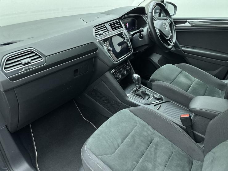 Volkswagen Tiguan Photo spincar-4205973e9c611e569b9b86dcce78aa008fcbebbc.jpg
