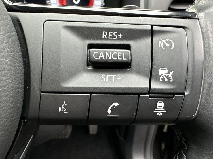 Nissan QASHQAI Photo spincar-429e632823a3f5258cf2e9ae1a343c5db844fde8.jpg