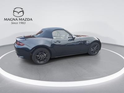 Mazda MX-5 Photo 9
