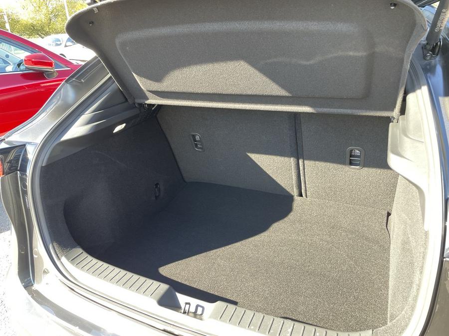 Mazda CX-30 Photo spincar-44b8acedf1b54997fedbea464927af96e5457085.jpg