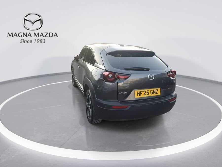 Mazda MX-30 Photo spincar-4638eb1126b4d0f13cb124e4a4fcafb449eb28bc.jpg