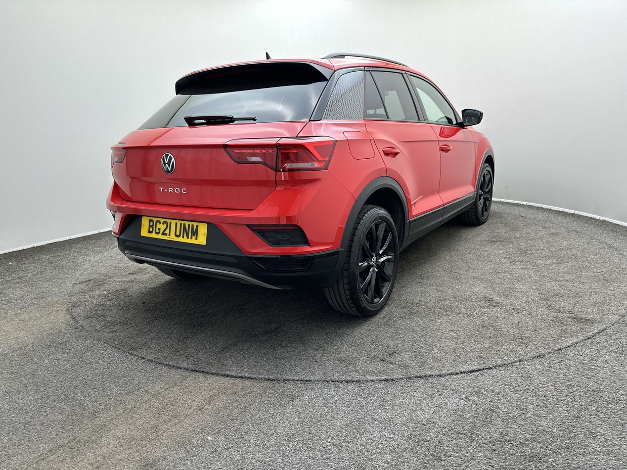 Volkswagen T-Roc Photo 7