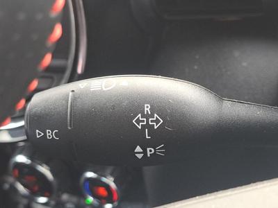MINI Hatch Photo 39