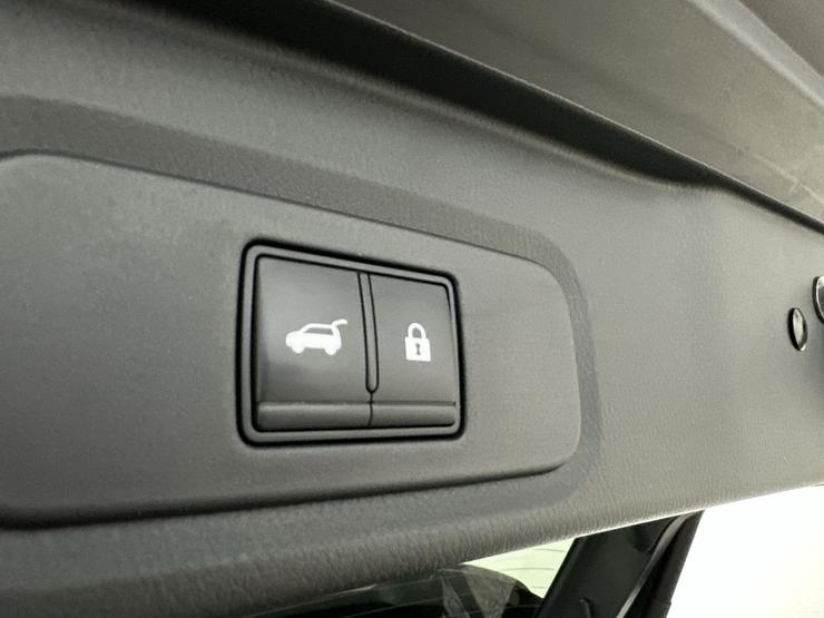 Nissan Qashqai Photo spincar-4739c9ba5fd2b66844e5f289f578ac791f692b35.jpg