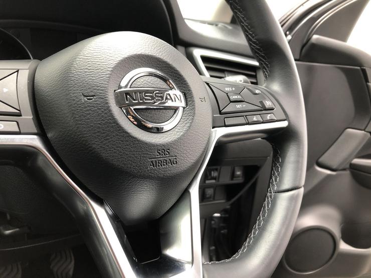 Nissan QASHQAI Photo spincar-47d081bc229056f89240f31f1de39054887fe69a.jpg