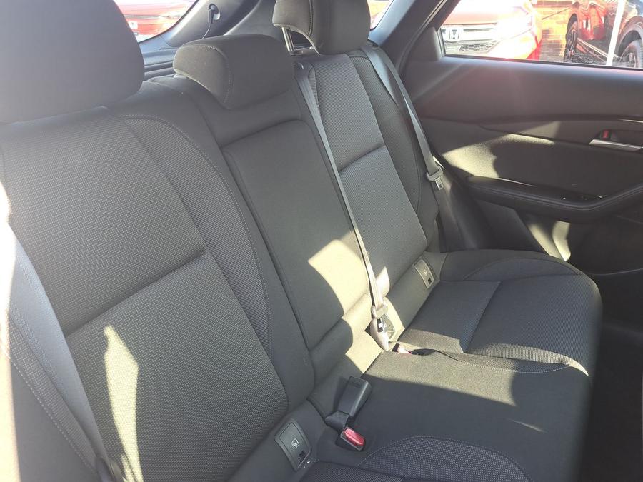 Mazda CX-30 Photo spincar-48402af12271e6b284057d7bf1783d6257a5c659.jpg