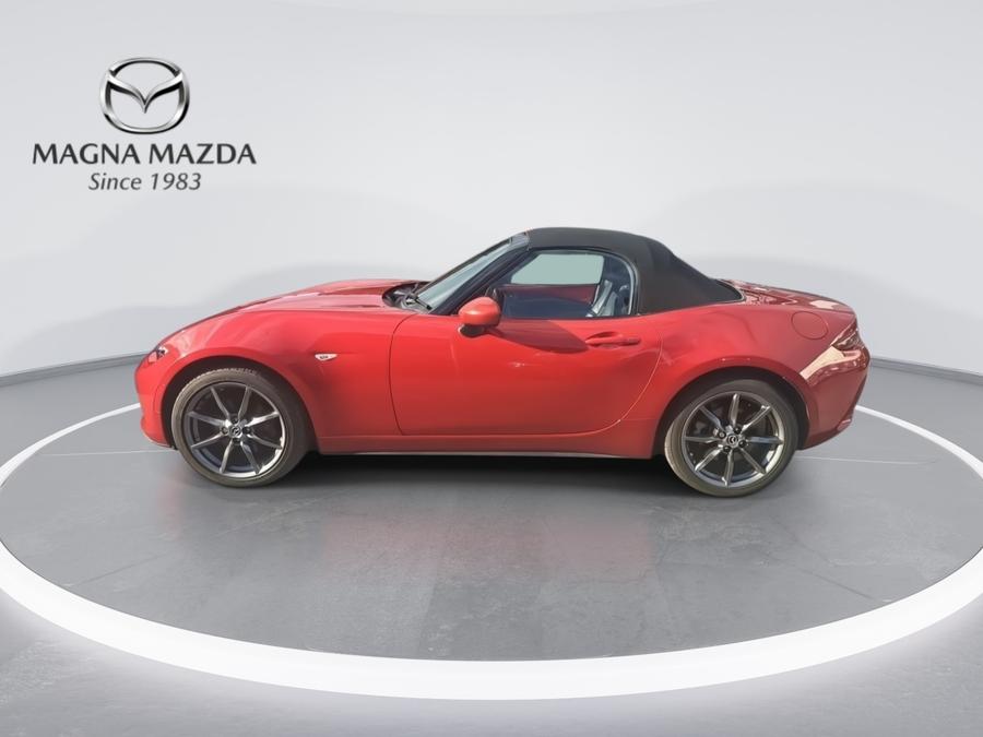Mazda MX-5 Photo spincar-488967b8b8cd5e4e2c347a297fc3ab407849483a.jpg
