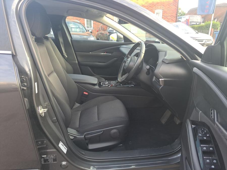 Mazda CX-30 Photo spincar-48d14bb59cccc547af835d81c0b0fbbe92ac33bf.jpg