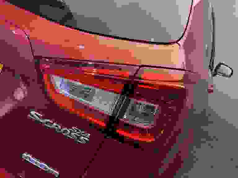 SUZUKI SX4 S-CROSS Photo spincar-48e4482bb3315090ac744c4168ce24d7a910ad8c.jpg