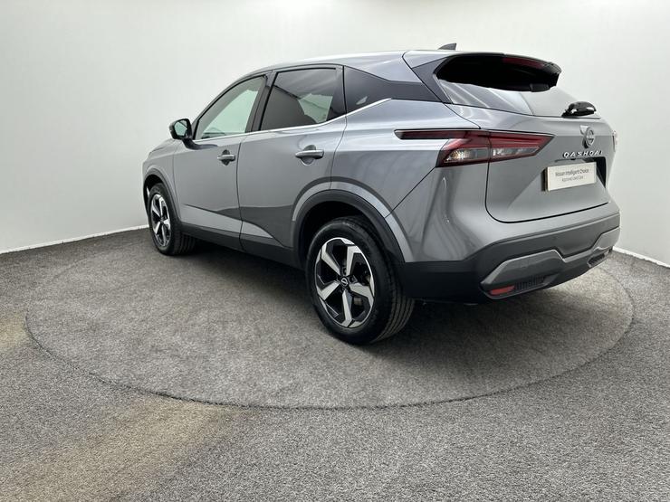 Nissan QASHQAI Photo spincar-49c7984bd93752a3698d4617113d8ed797d06cb4.jpg